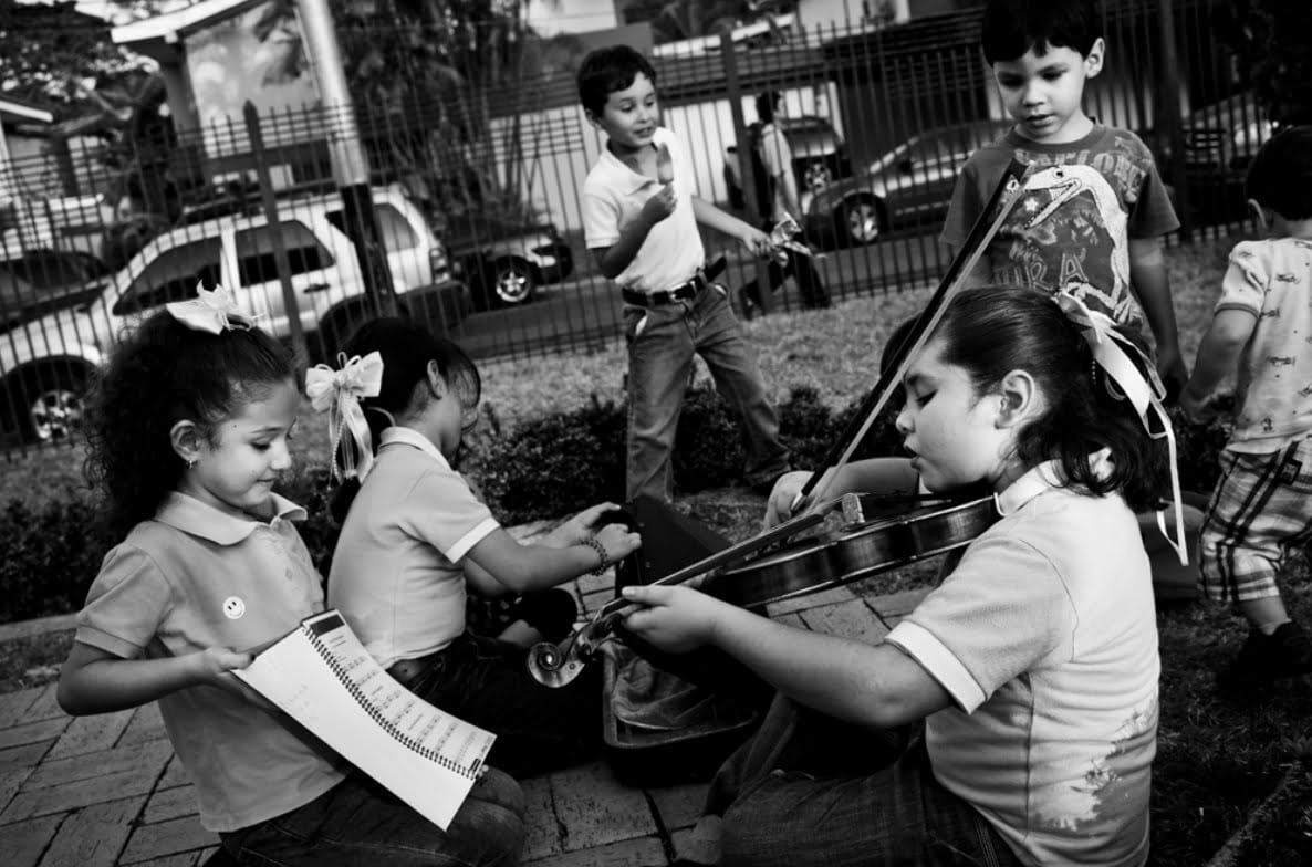 Oscar Castillo – Fotografía Documental